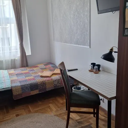 Guest house Dobry Adres *